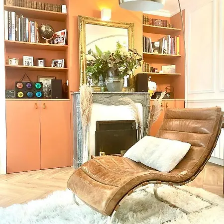 Hotel Gorgeous 5 Bedroom Parisian *