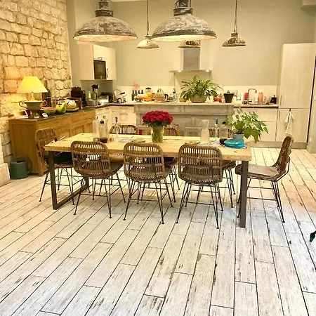 Gorgeous 5 Bedroom Parisian Parigi